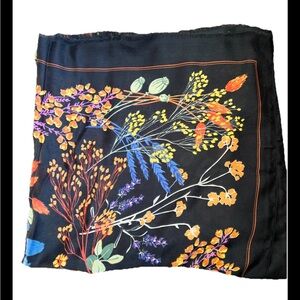 NWT Pretty Persuasions Large Floral Scarf/ Wrap Brand New 100% Polyester 72x 36